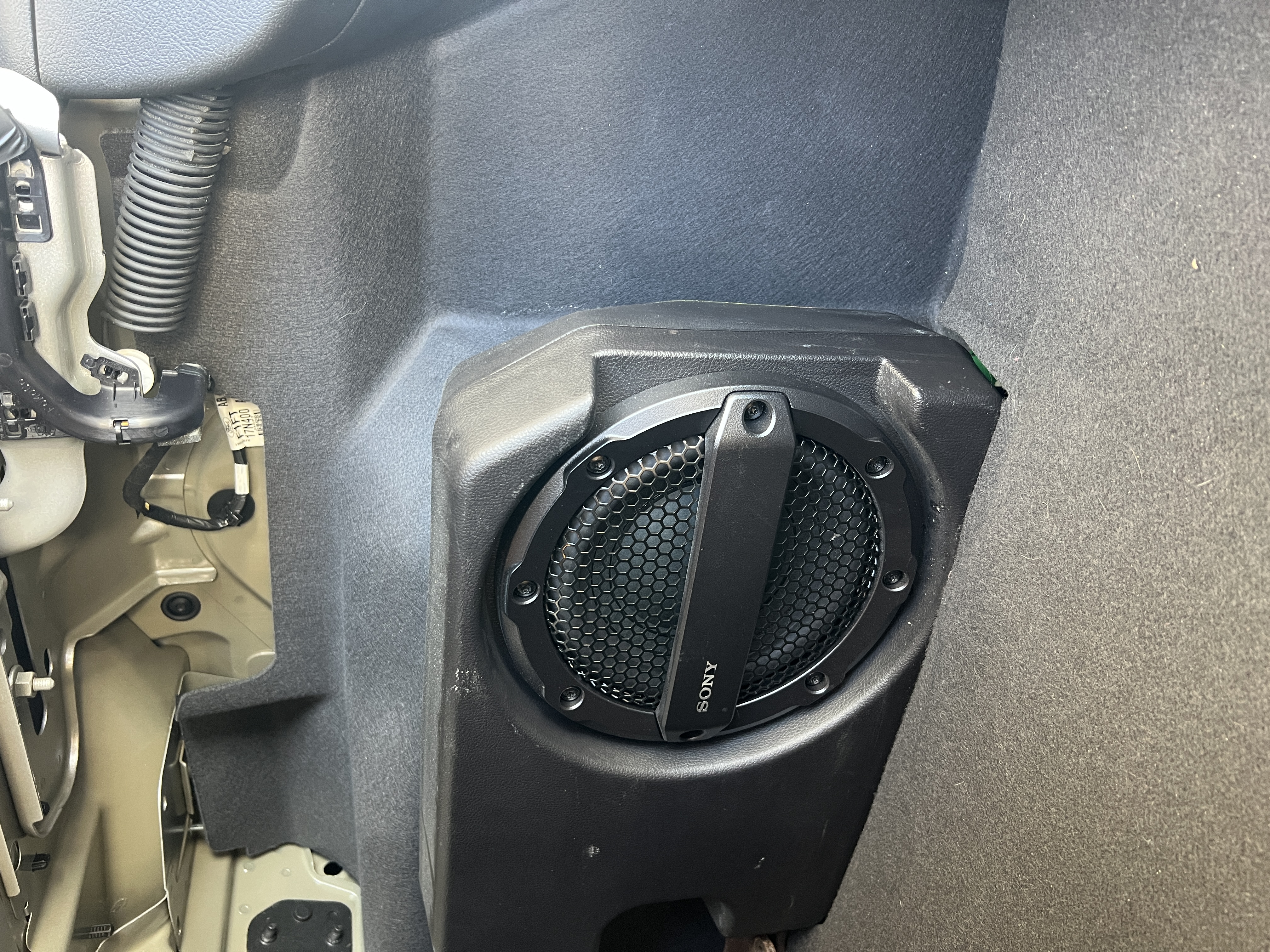 Car photo 11